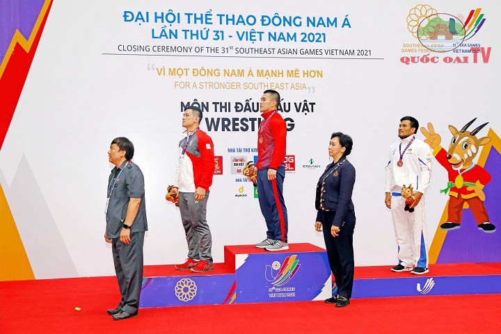 Vận động viên Trần Văn Trương Vũ  xuất sắc nhận Huy chương vàng  vật tự do hạng cân 86 kg