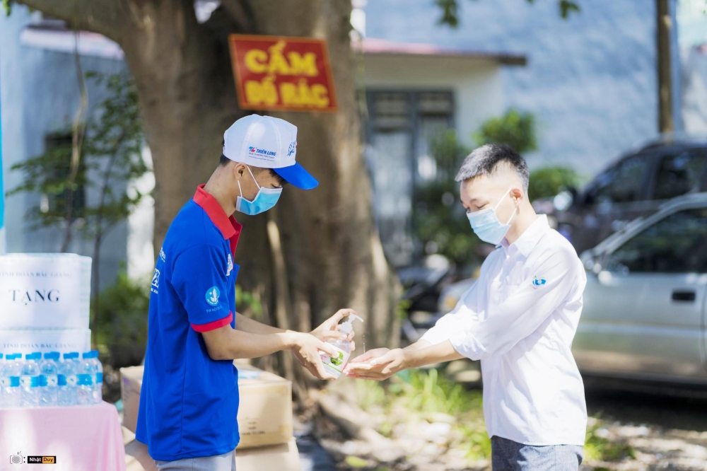 0444 z2017476619486 18c626fc9aba2653234173e0a7b4bcb7