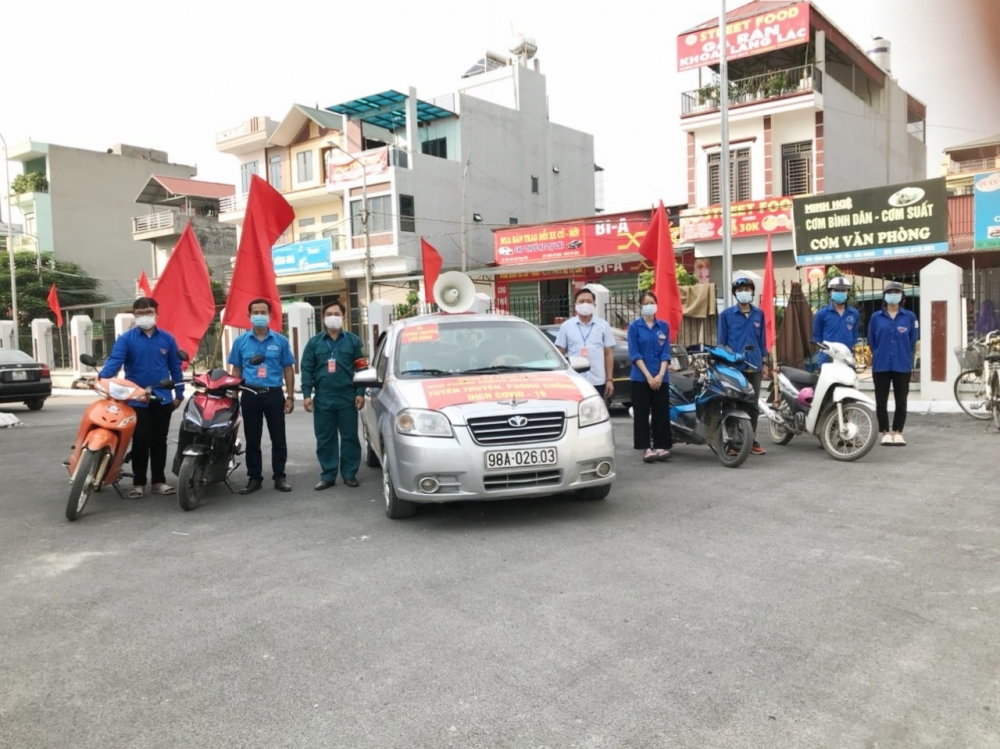 tuoi tre bac giang xung kich tuyen truyen ho tro nguoi dan cai dat ung dung bluezone