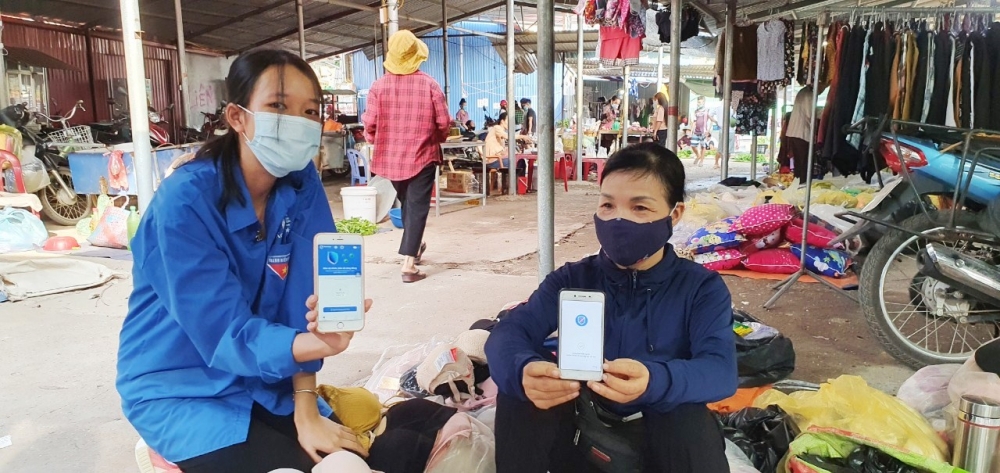 tuoi tre bac giang xung kich tuyen truyen ho tro nguoi dan cai dat ung dung bluezone