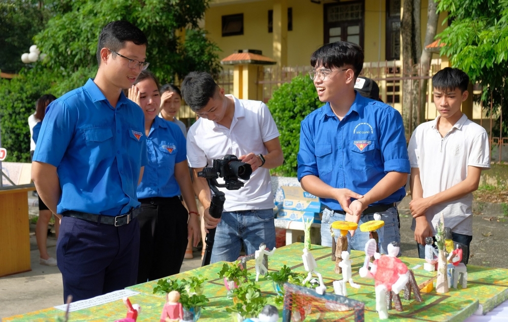 Phát động đợt thi đua đặc biệt chào mừng Đại hội đại biểu Đảng bộ tỉnh Bắc Giang