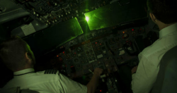 Phi công liên tục bị chiếu laser tại Nội Bài, Tân Sơn Nhất