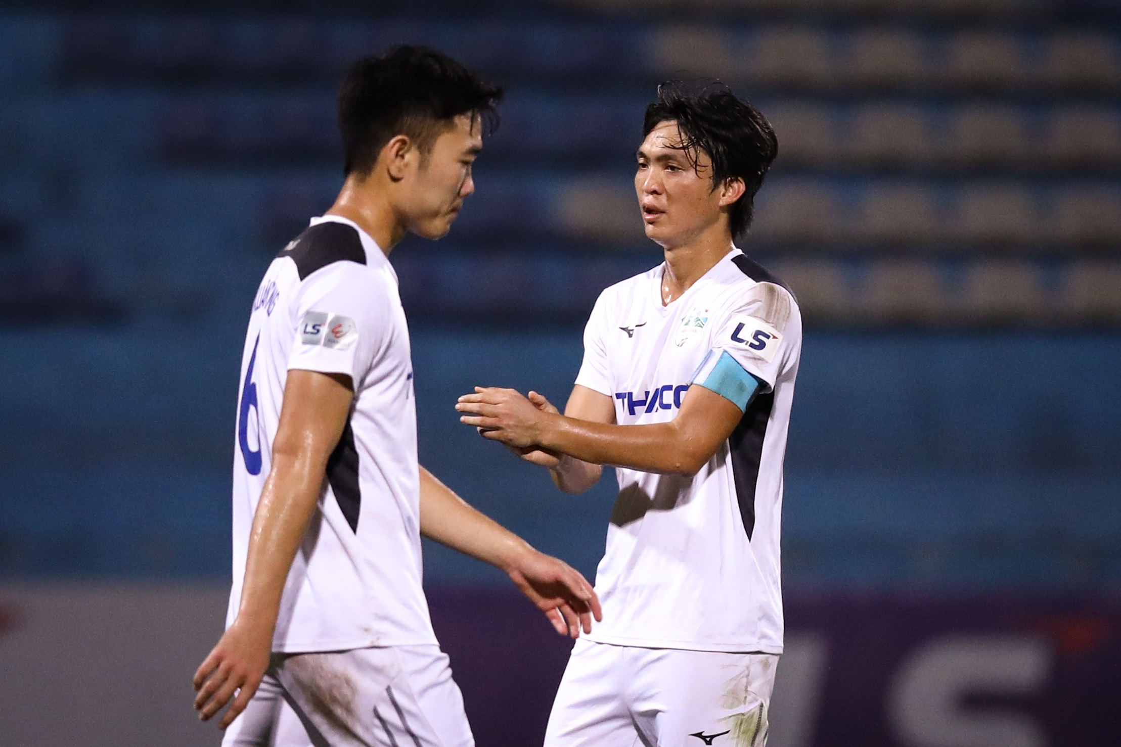 Tương lai HAGL bất định trên đôi chân hậu duệ Công Phượng