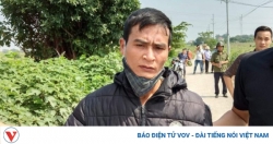 da bat duoc hai nghi can sat hai nu sinh hoc vien ngan hang