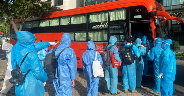 THÍCH ỨNG AN TOÀN với Covid: 6 bước hỗ trợ đưa người dân từ TPHCM về quê