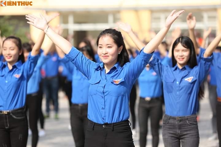 Trở thành một giảng viên trẻ của Học viện Thanh thiếu niên Việt Nam, điều mà Việt Chinh trăn trở nhất đó chính là làm thế nào để có được bài giảng hay, áp dụng thực tiễn, học hỏi được thật nhiều kinh nghiệm hay ho để truyền tải đến cho các bạn sinh viên của mình