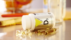 Anh phát miễn phí vitamin D cho 2,5 triệu người phòng COVID-19