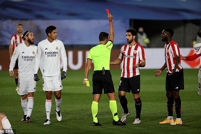 Real Madrid 3-1 Bilbao: Kroos, Benzema tỏa sáng - 1