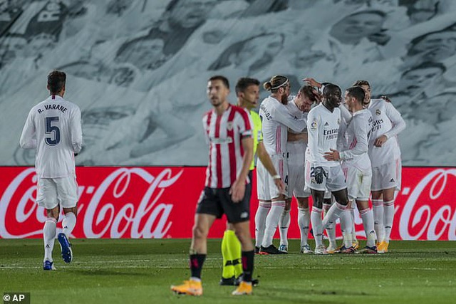 Real Madrid 3-1 Bilbao: Kroos, Benzema tỏa sáng - 14