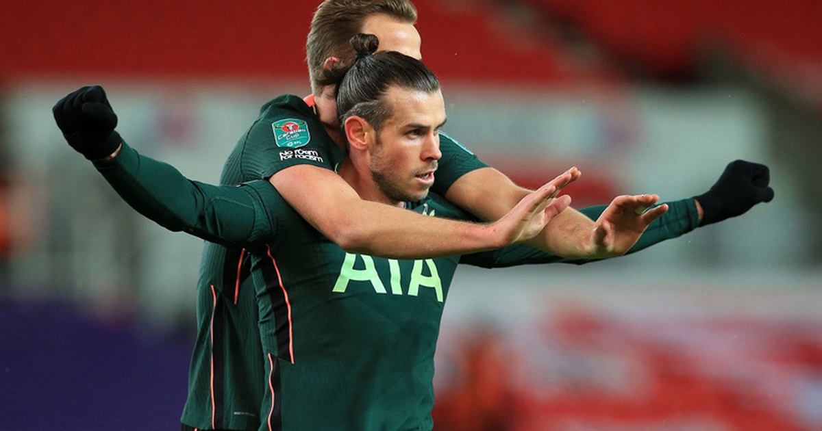 Vừa mới tỏa sáng, Gareth Bale lại... gặp hạn