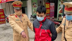 Tuyên Quang: Kiểm tra phương tiện giao thông, phát hiện đối tượng tàng trữ ma túy đá