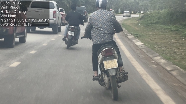 Vĩnh Phúc: Xử lý 3 đối tượng thanh thiếu niên điều khiển xe lạng lách, đánh võng