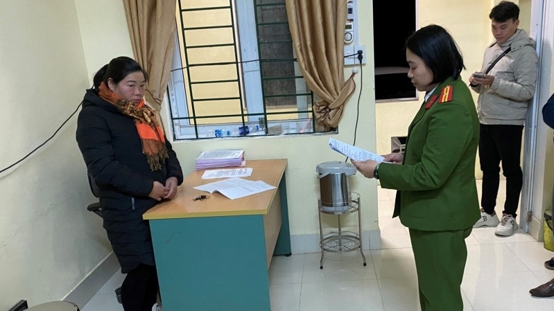 Cao Bằng: Bắt khẩn cấp cán bộ địa chính xã nhận hối lộ