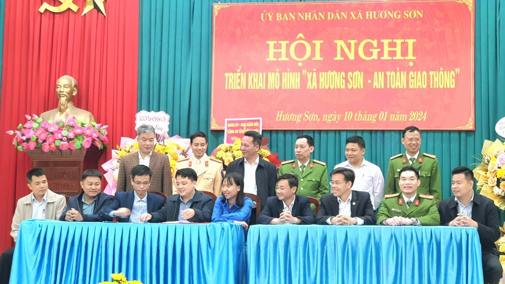 Huyện Bình Xuyên: Triển khai mô hình "Xã Hương Sơn - An toàn giao thông"