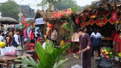 thanh pho phuc yen vinh phuc ron ra ngay hoi tet sum vay