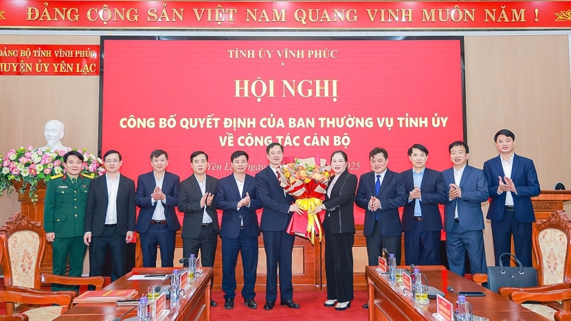 Đồng chí Lại Hữu Tuyển giữ chức Bí thư Huyện ủy Yên Lạc