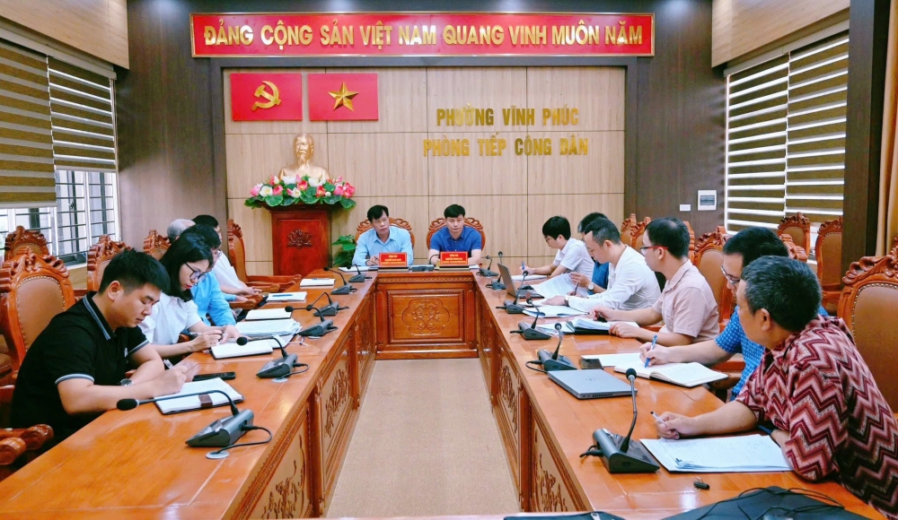  Xây dựng chính quyền gần dân, sát dân, vì Nhân dân phục vụ