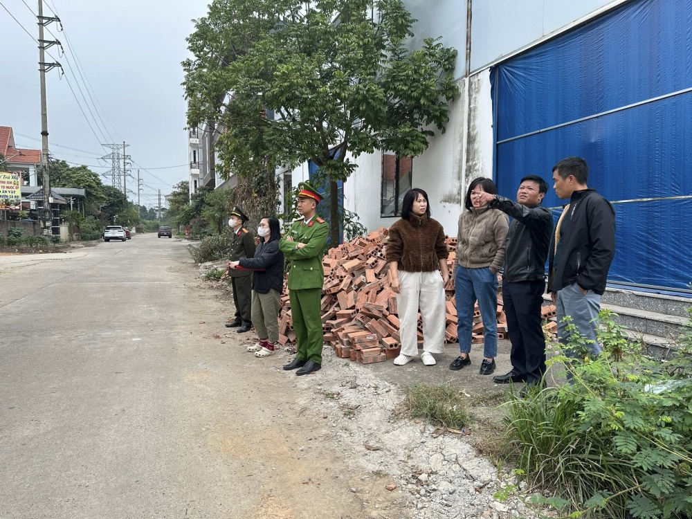 Lãnh đạo xã Tam Dương xử lý vi phạm đất đai