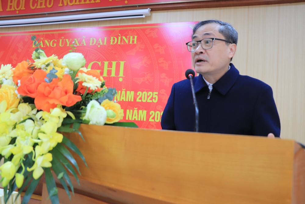 Đồng chí Lê Công Thành, Phó Bí thư Thường trực Đảng ủy xã Đại Đình phát biểu.