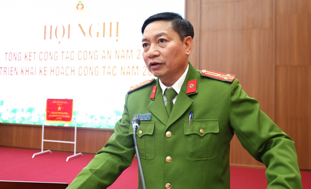 Đồng chí Thượng tá Cao Văn Thịnh, Trưởng Công an xã Tam Hồng phát biểu khai mạc hội nghị