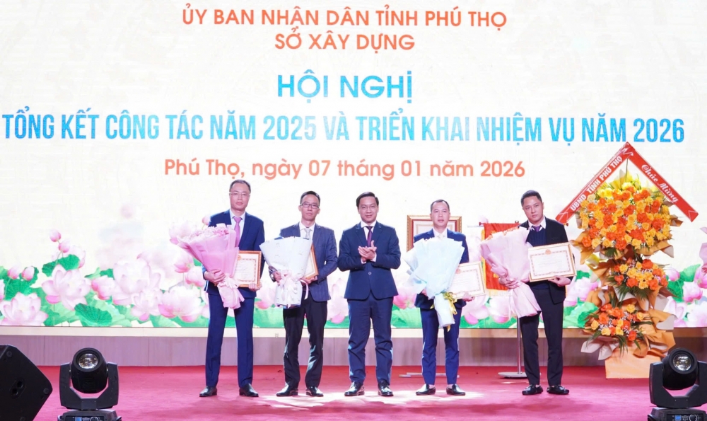 Sở Xây dựng tỉnh Phú Thọ được tặng Cờ thi đua của Thủ tướng Chính phủ