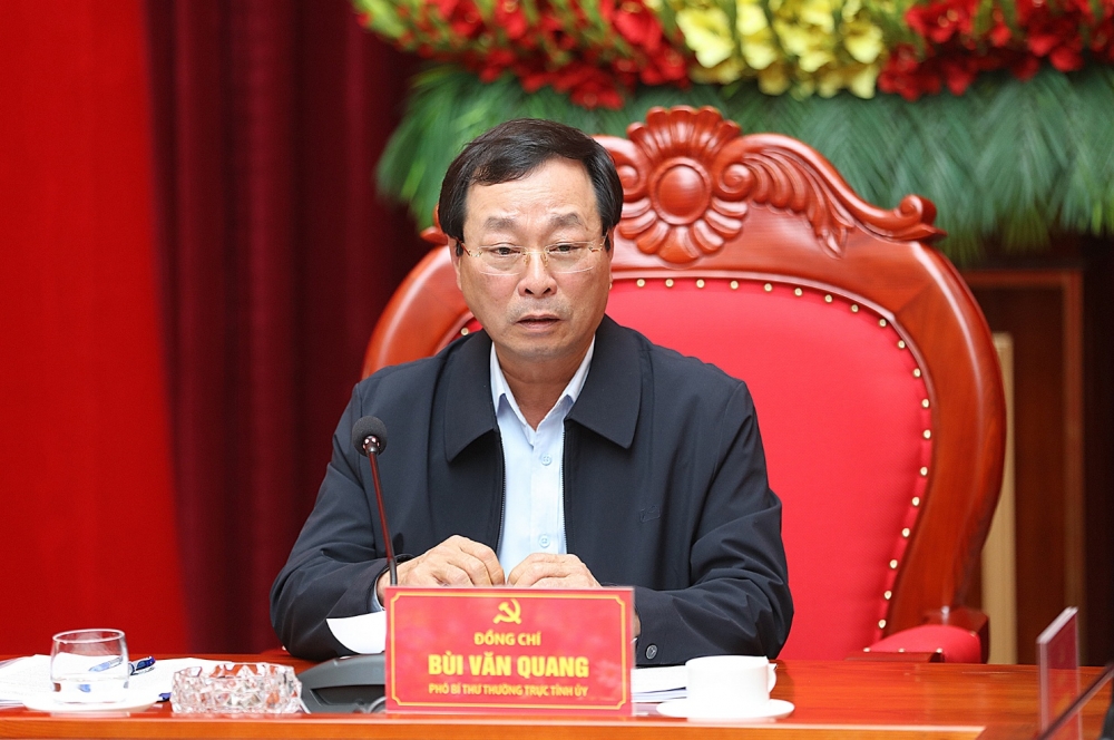 Đồng chí Bùi Văn Quang, Phó Bí thư Thường trực Tỉnh ủy Phú Thọ chủ trì hội nghị