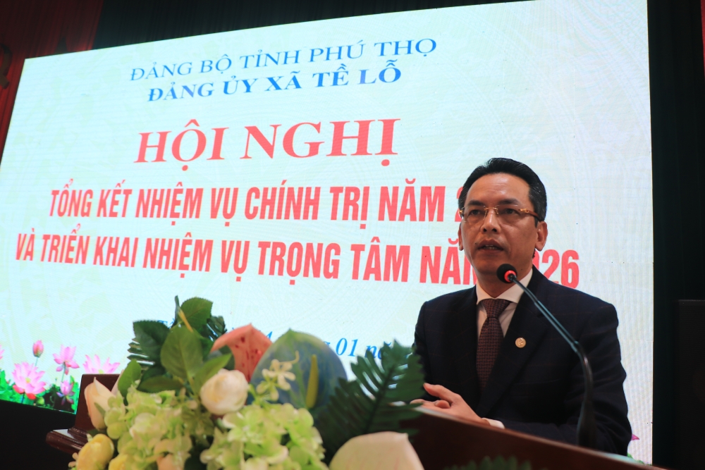 Hai cá nhân tiêu biểu xã Tề Lỗ nhận bằng khen của Thủ tướng Chính phủ