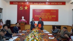 tang cuong phoi hop giua trung tam van hoa dich vu ho tro cong dong phu tho va dang uy xa tan mai