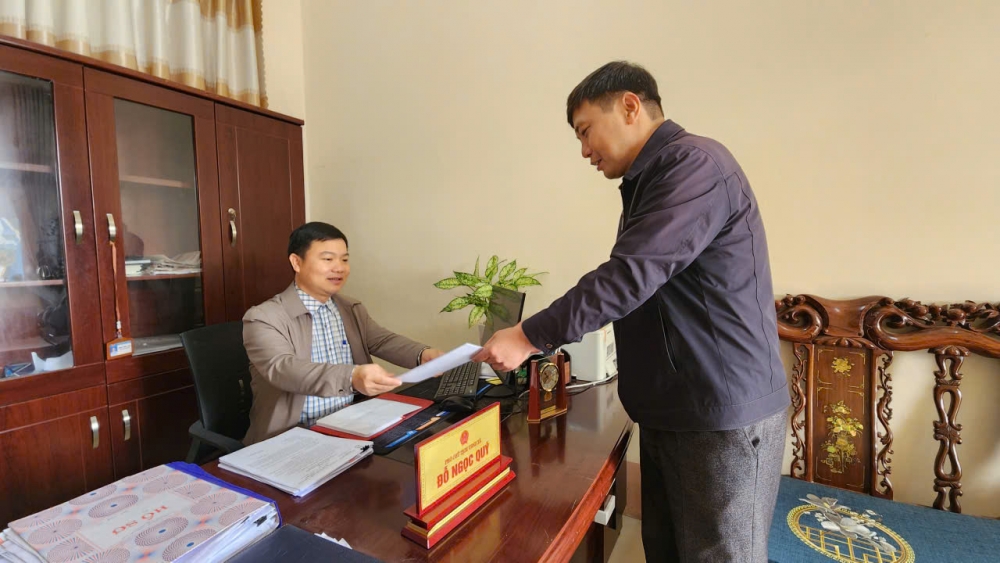 Đồng chí Đỗ Ngọc Quý, Phó Chủ tịch UBND xã Hợp Lý, trực tiếp chỉ đạo công tác chuẩn bị bầu cử đại biểu Quốc hội khóa XVI và HĐND các cấp.