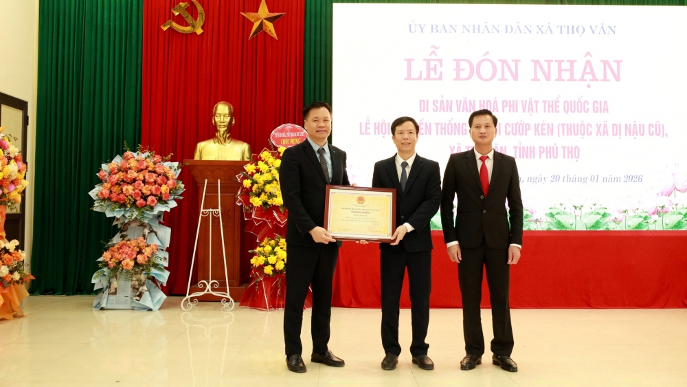 Phú Thọ: Lễ Cướp Kén được công nhận Di sản văn hóa phi vật thể quốc gia Phú Thọ: Lễ Cướp Kén được công nhận Di sản văn hóa phi vật thể quốc gia