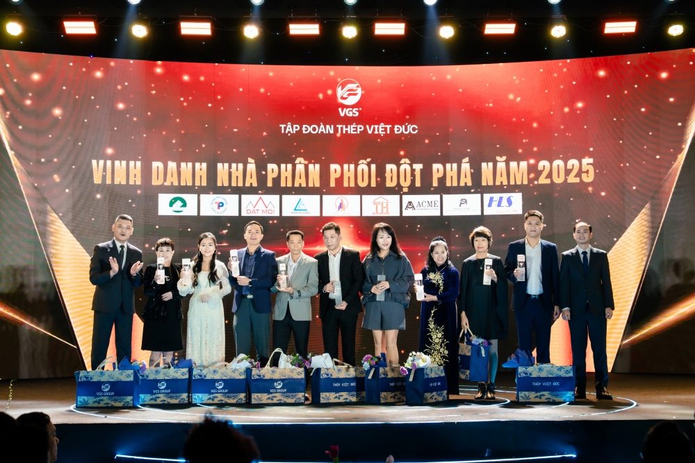Vinh danh nhà phân phối đột phá năm 2025 Vinh danh nhà phân phối đột phá năm 2025