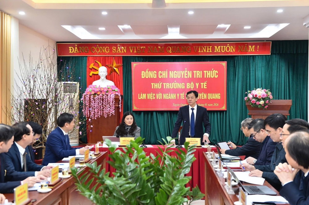 Đoàn công tác Bộ Y tế làm việc với ngành Y tế tỉnh Tuyên Quang