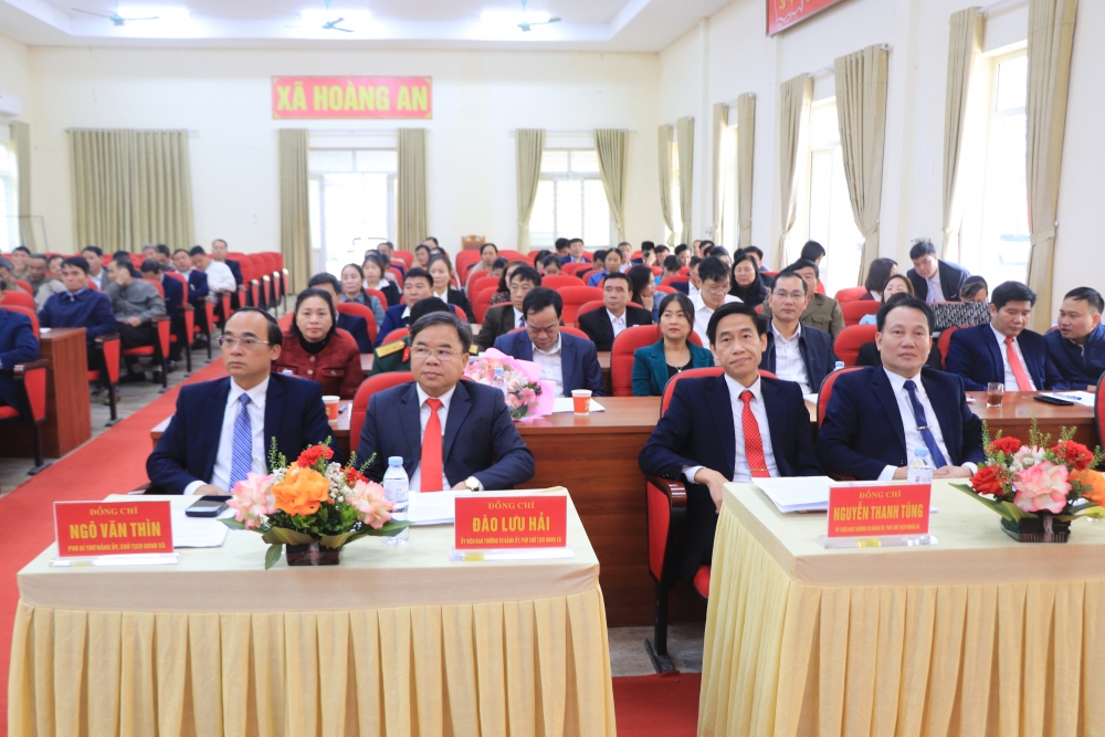 HĐND xã Hoàng An thông qua nhiều nghị quyết quan trọng, kiện toàn nhân sự UBND xã