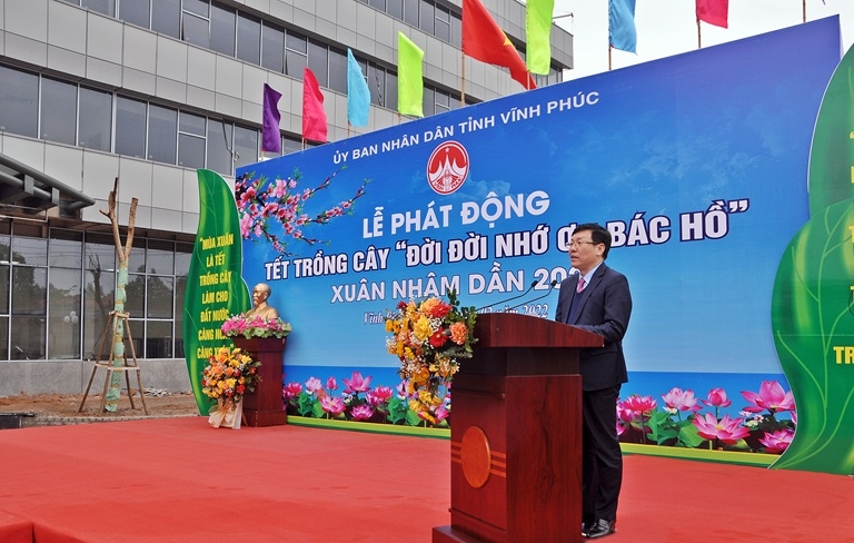 Chủ tịch UBND tỉnh Lê Duy Thành phát biểu khai mạc buổi lễ. Ảnh: Chu Kiều