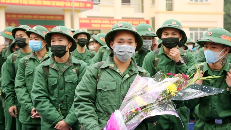 Vĩnh Phúc: Thanh niên Yên Lạc hăng hái lên đường bảo vệ Tổ quốc