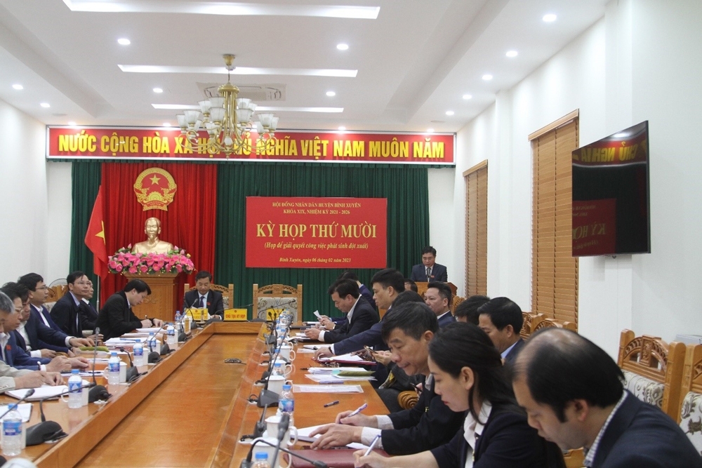Đồng chí Nguyễn Minh Trung ghi nhận và đánh giá cao về chuyên môn, nghiệp vụ đồng chí Nguyễn Hồng Phương.