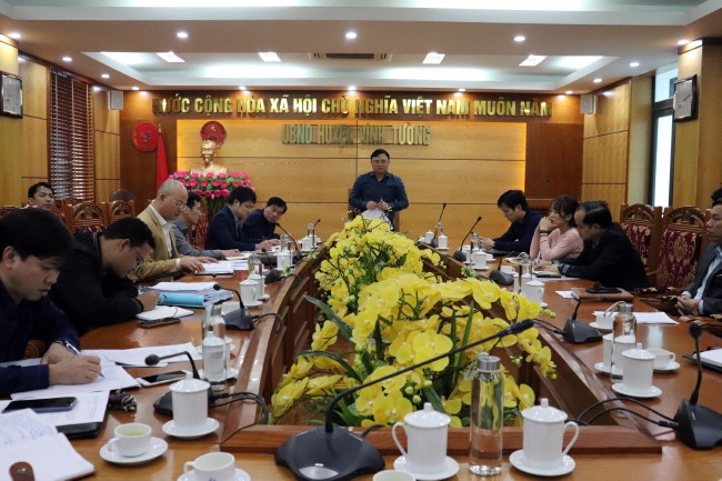 Đ/c Chủ tịch UBND huyện Lê Nguyễn Thành Trung chủ trì hội nghị