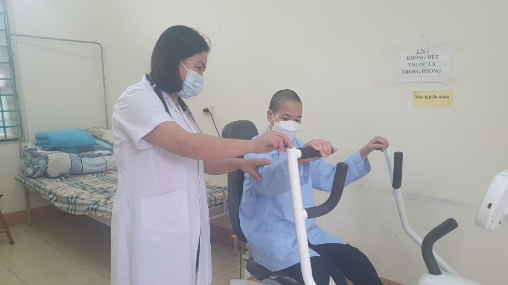 Chuyện về nữ bác sĩ có "thần kinh thép"