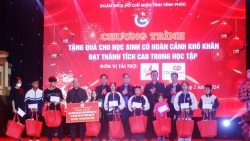 vinh phuc cham lo ho tro hoc sinh ngheo hoc gioi