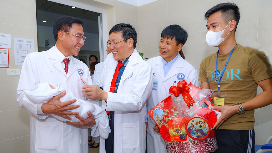 Vĩnh Phúc: Trao quà Tết cho các bệnh nhân