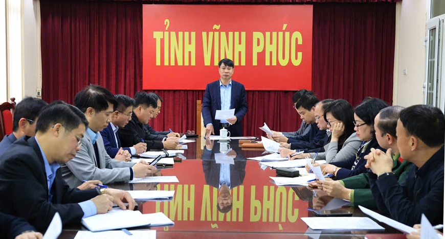 Phó Chủ tịch UBND tỉnh Nguyễn Khắc Hiếu phát biểu tại hội nghị