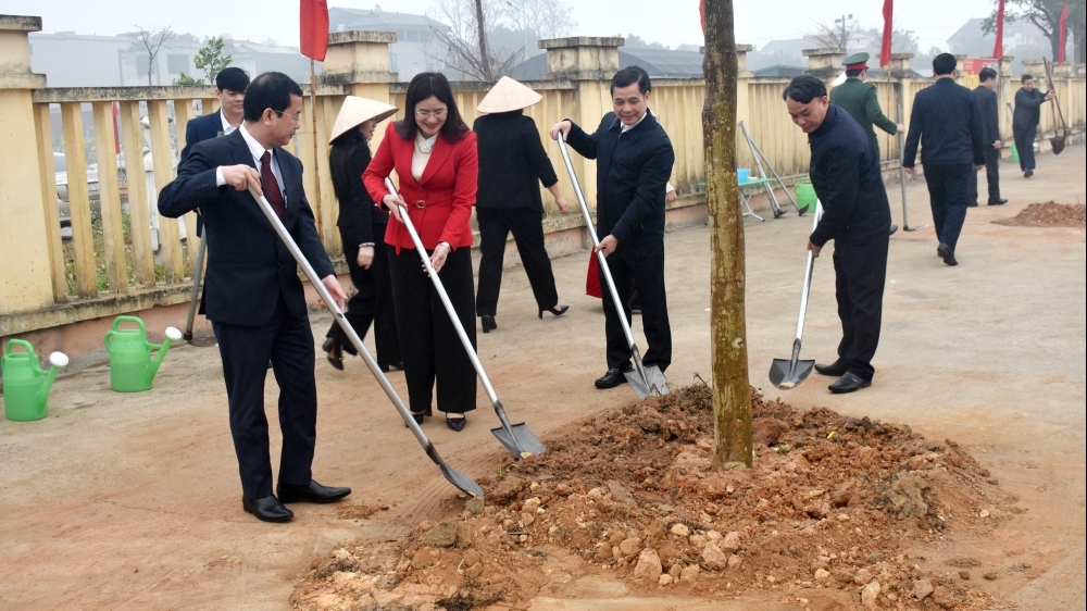 Huyện Tam Dương phát động Tết trồng cây