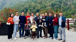 hang nghin du khach chiem bai ve dep cua tay thien