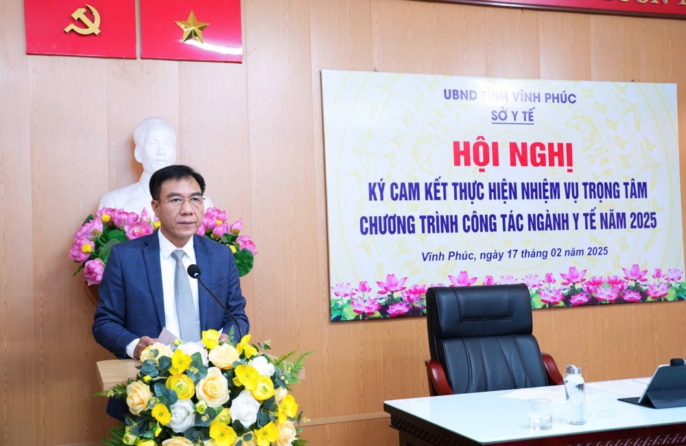 Giám đốc Sở Y tế Lê Hồng Trung phát biểu tại hội nghị.