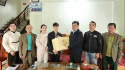 xa tam hong tham tang qua gia dinh chinh sach nhan dip tet nguyen dan 2026