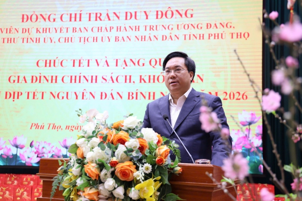 Phú Thọ: Trao 100 suất quà Tết tới gia đình chính sách, hộ có hoàn cảnh khó khăn