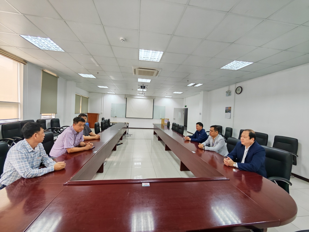 Động viên kịp thời công nhân làm việc xuyên Tết tại Phú Thọ