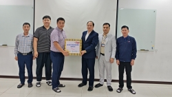 Động viên kịp thời công nhân làm việc xuyên Tết tại Phú Thọ