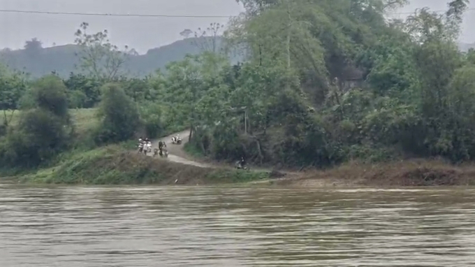 Tuyên Quang: Thi thể người mẹ mất tích trên sông đã được tìm thấy
