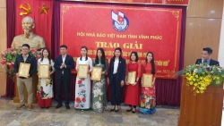 trao giai bao chi bac ho voi vinh phuc